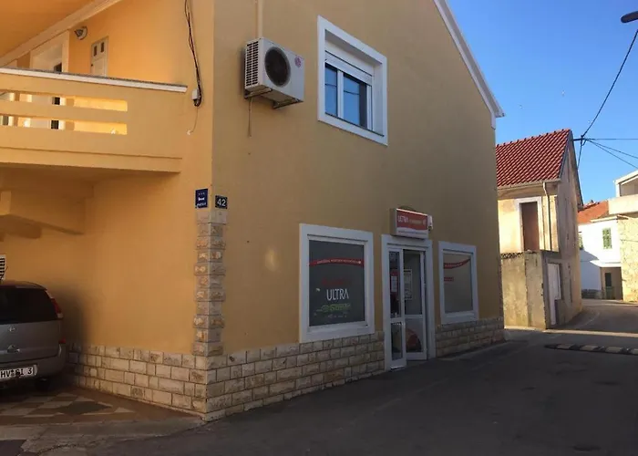 Dalmatia 度假居 *